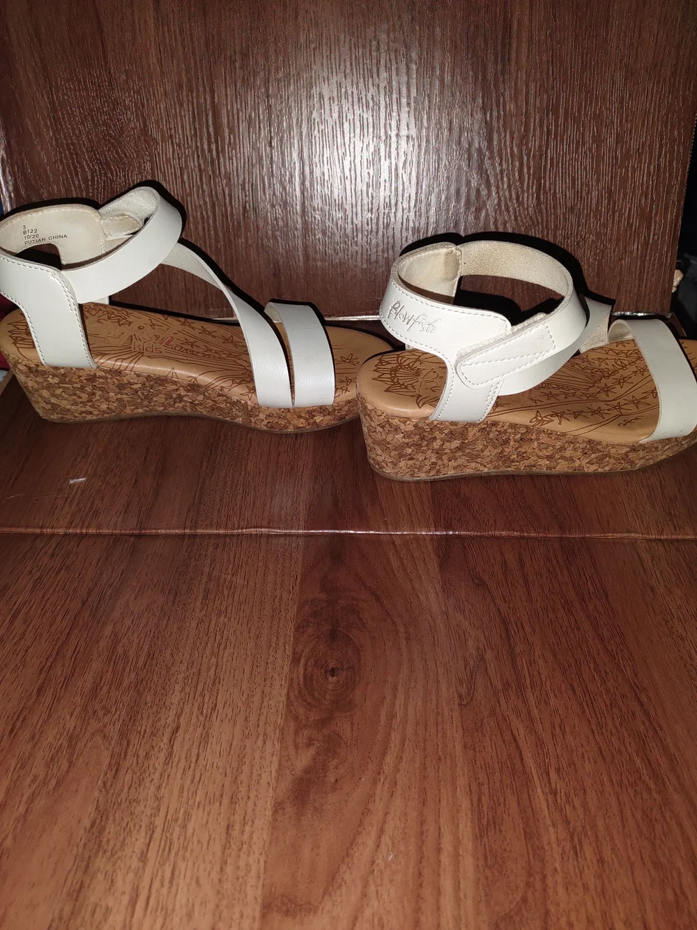 Blowfish White Strappy Ankle Sandals for Kids 3Y